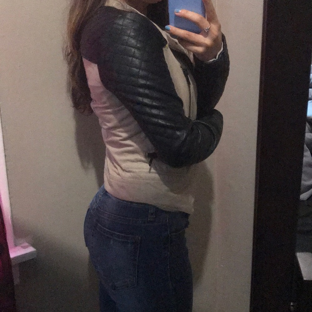 Light Jacket - Picture 2 of 7